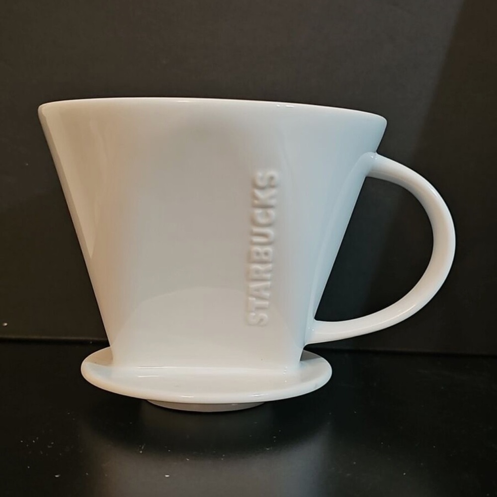 Starbucks White Ceramic Pour Over Brewer Coffeemaker